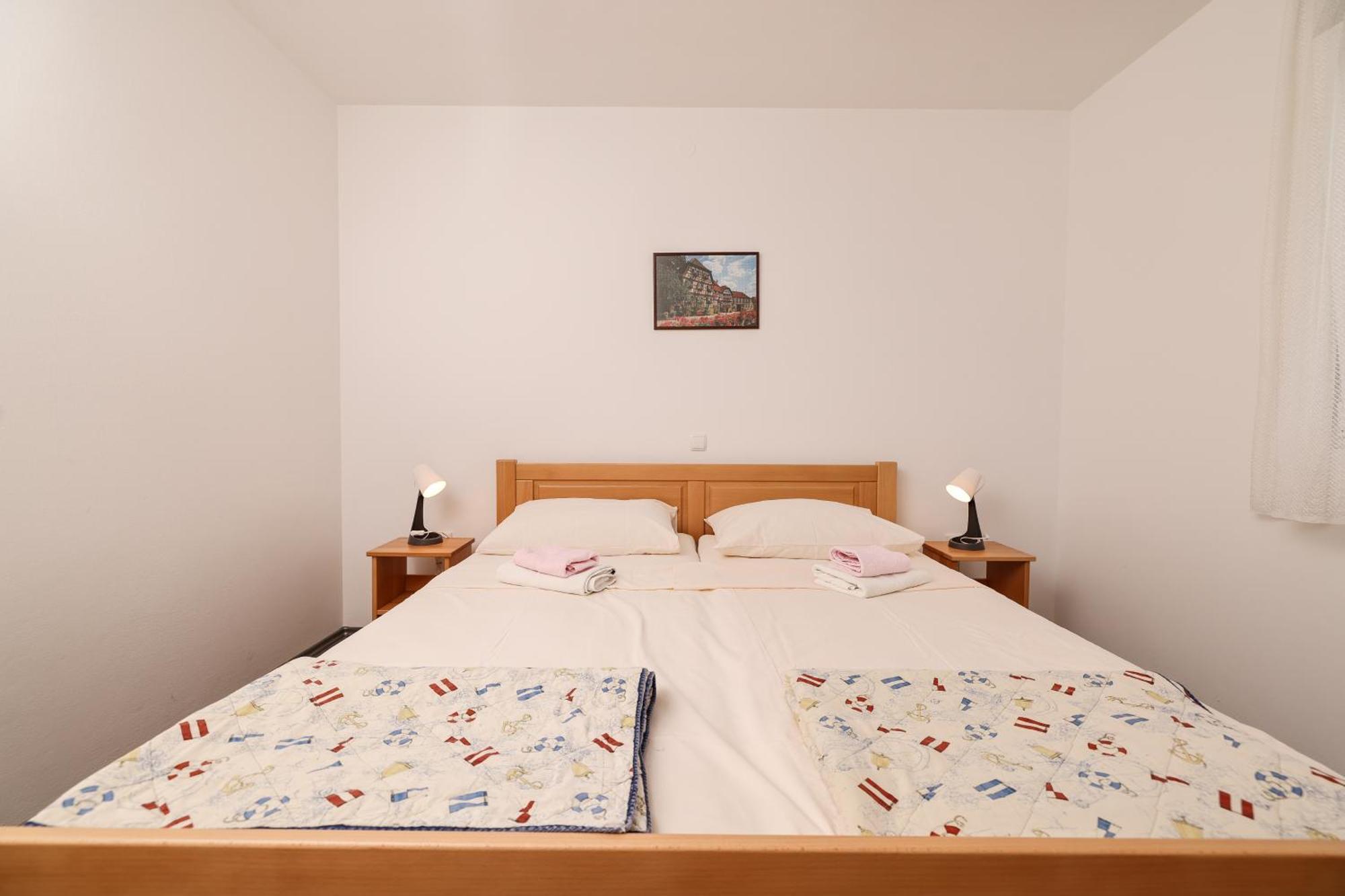 Apartments Kika ニン エクステリア 写真