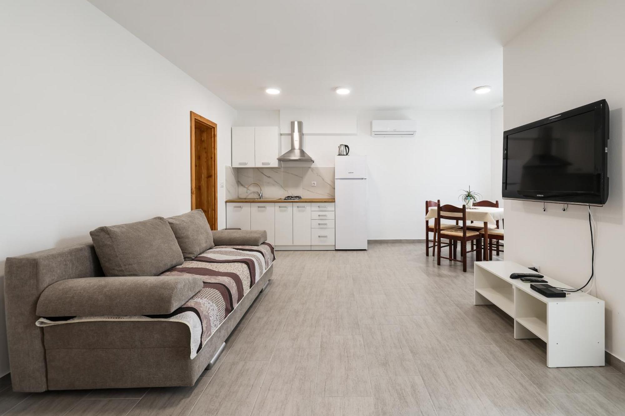 Apartments Kika ニン エクステリア 写真