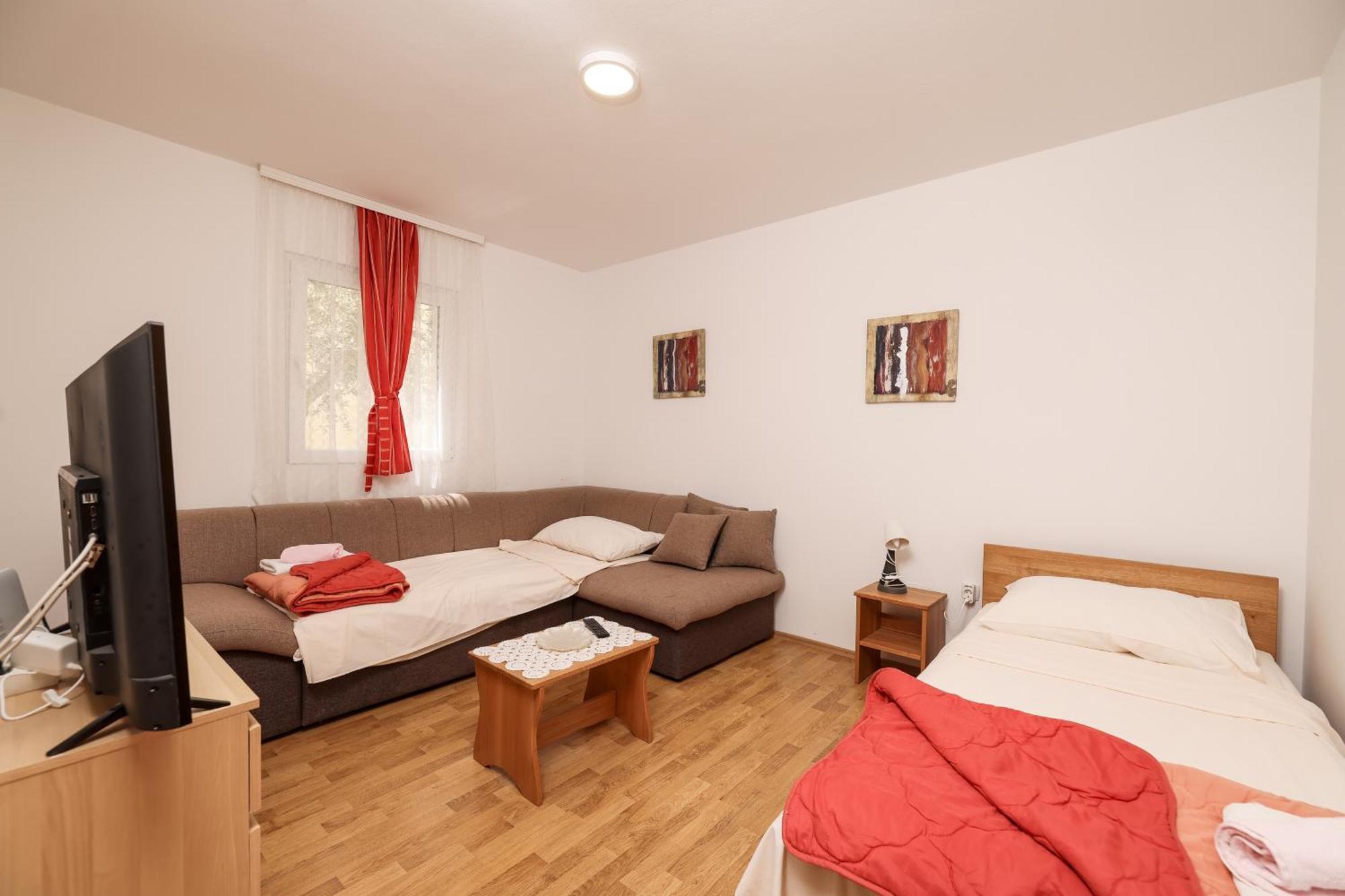Apartments Kika ニン エクステリア 写真